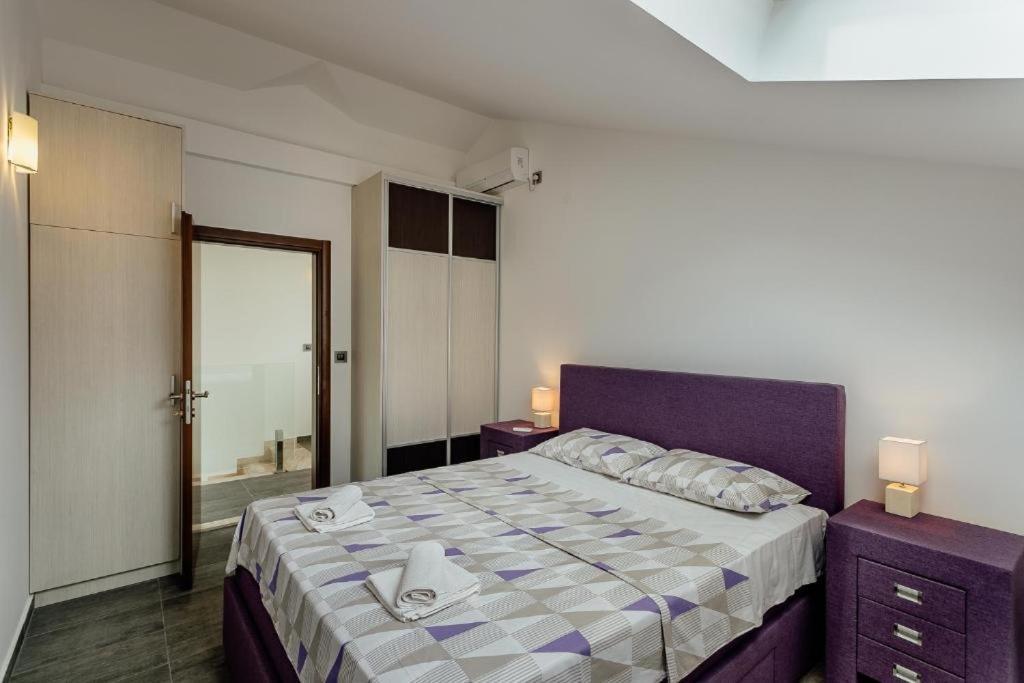 Apartments Joy Herceg Novi Eksteriør bilde