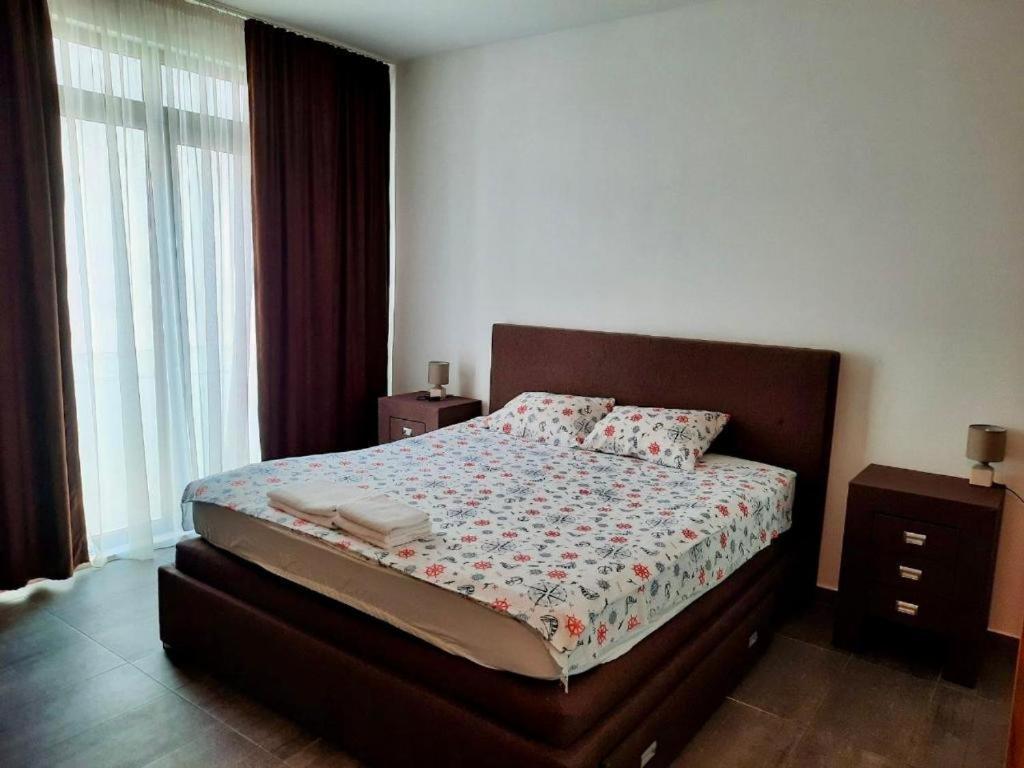 Apartments Joy Herceg Novi Eksteriør bilde