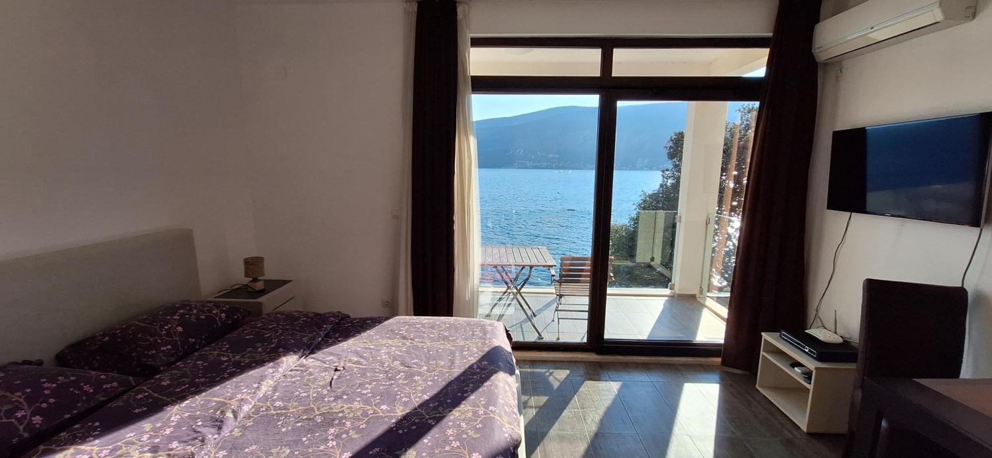 Apartments Joy Herceg Novi Eksteriør bilde