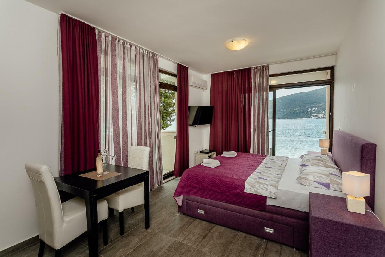 Apartments Joy Herceg Novi Eksteriør bilde