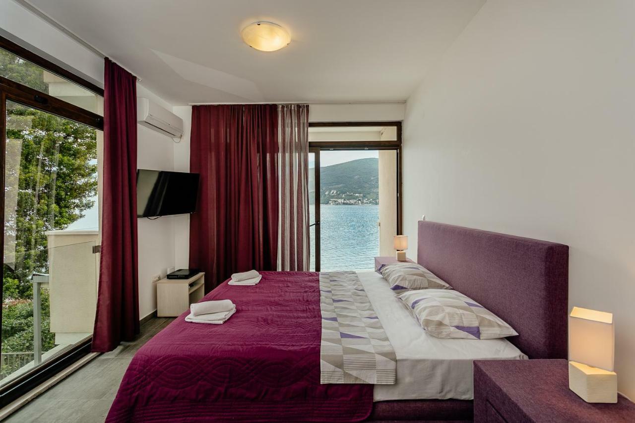 Apartments Joy Herceg Novi Eksteriør bilde