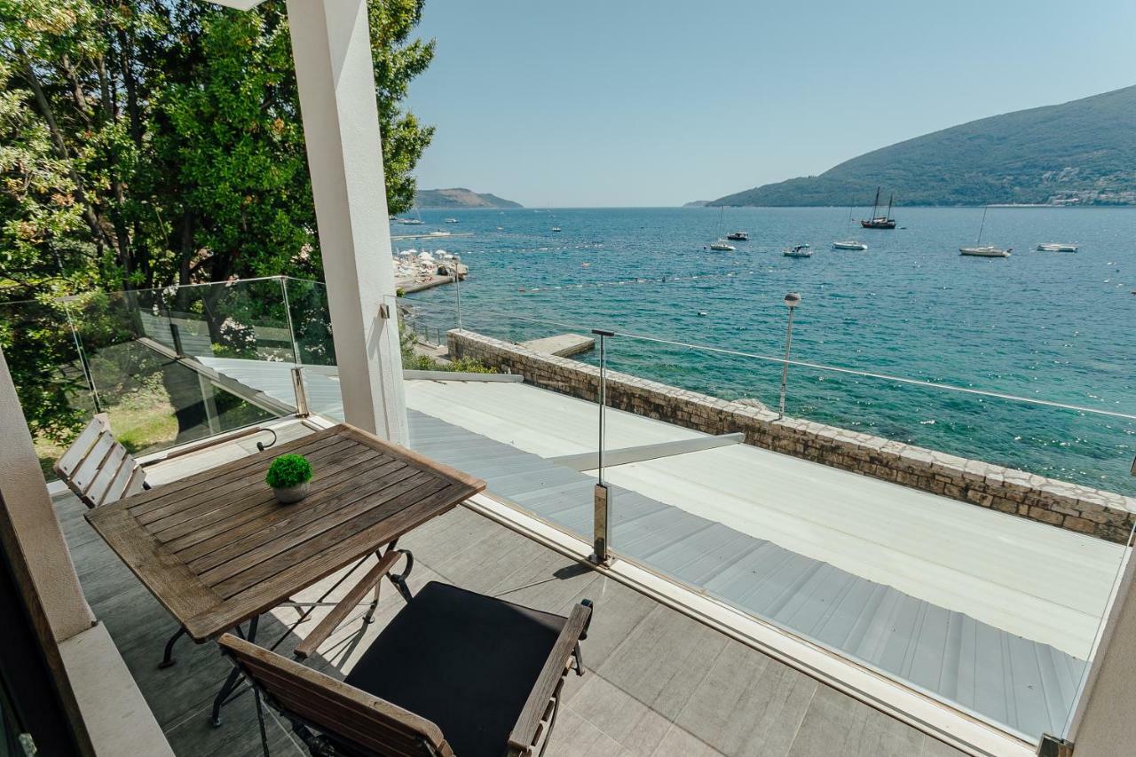 Apartments Joy Herceg Novi Eksteriør bilde