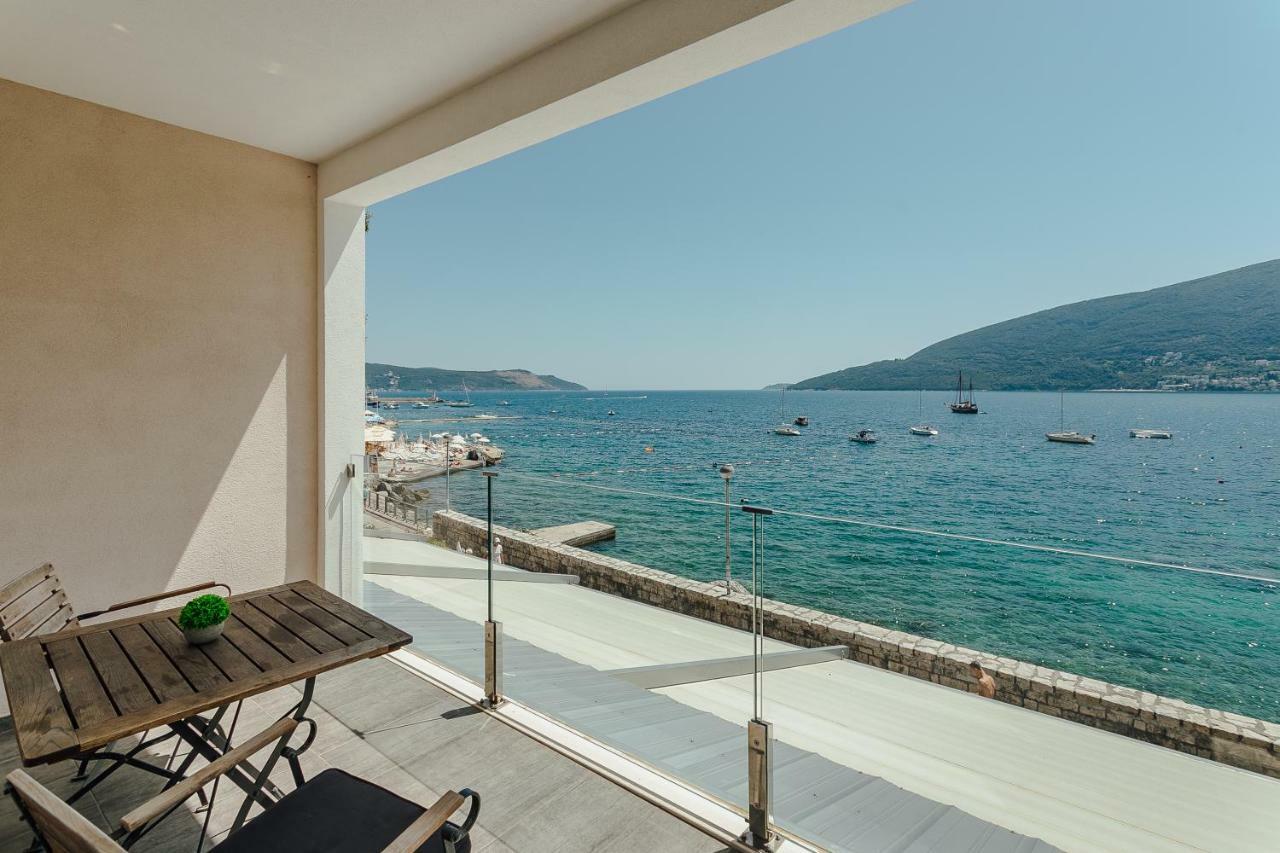 Apartments Joy Herceg Novi Eksteriør bilde