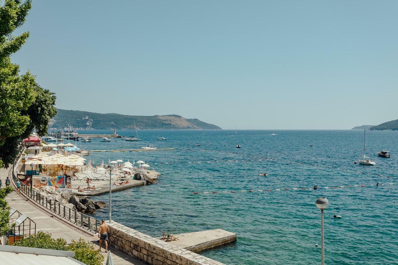 Apartments Joy Herceg Novi Eksteriør bilde