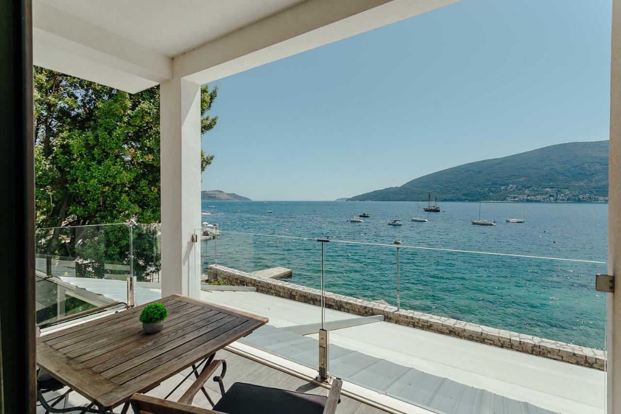 Apartments Joy Herceg Novi Eksteriør bilde